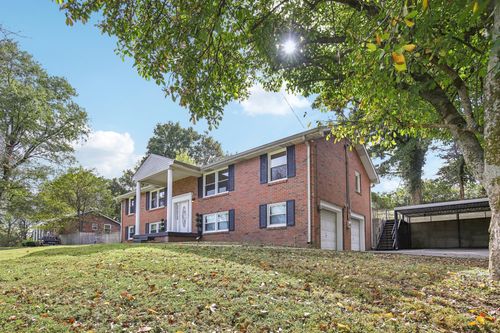 2411 Cloverdale Rd, Nashville, TN, 37214-3006 | Card Image