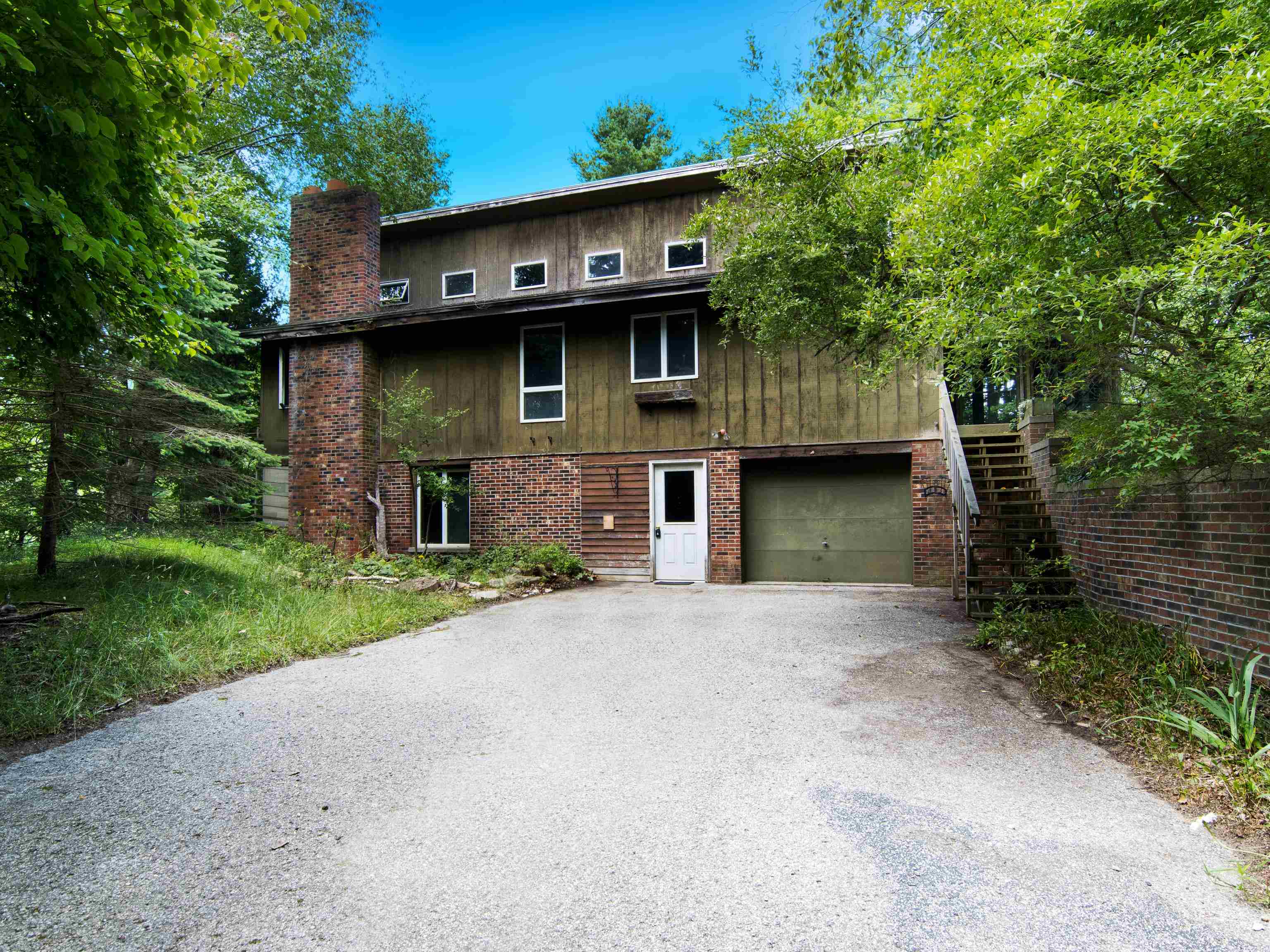 Thomas Rd, Frankfort, MI 49635