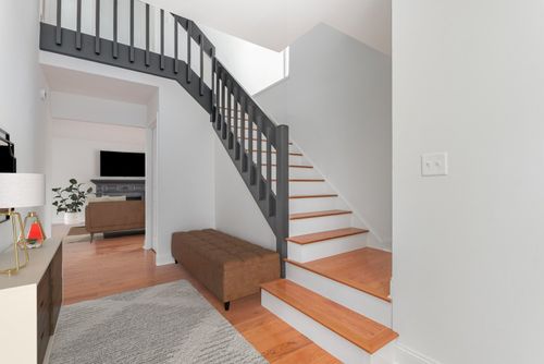 1598 Kirkwood Dr, Geneva, IL, 60134-1660 | Card Image