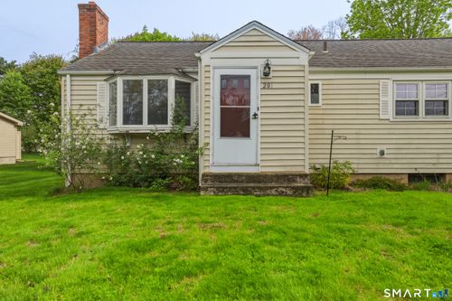 201 Cherry Hill Dr, Newington, CT, 06111-1045 | Card Image