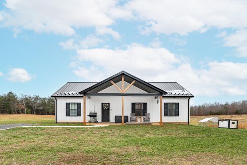 351 Down Creek Rd, Brookneal, VA, 24528-3252 | Card Image