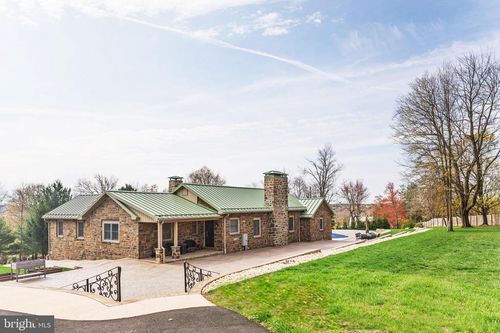 1851 Meetinghouse Rd, WARMINSTER, PA, 18974-1080 | Card Image