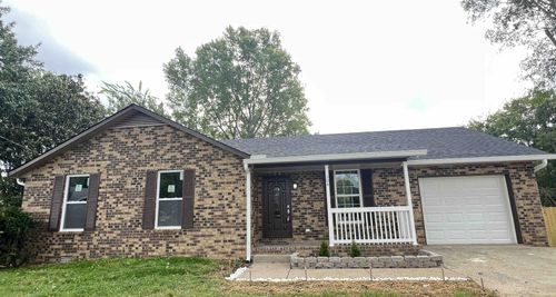 304 Short Ct, Smyrna, TN, 37167-5903 | Card Image