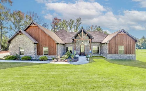 8 Winterberry Dr, Greenbrier, AR, 72058-9381 | Card Image