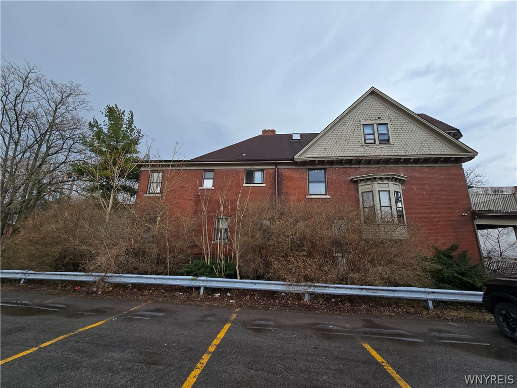 Residential in Niagara Falls 2