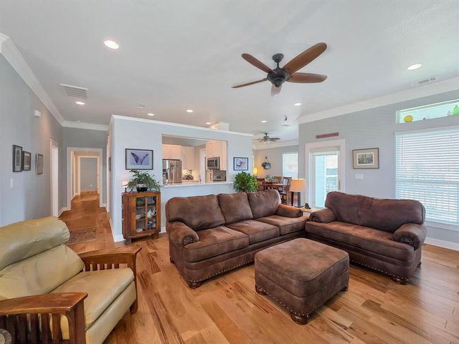 906 Westview, House other with 4 bedrooms, 3 bathrooms and 2 parking in Crystal Beach TX | Image 20