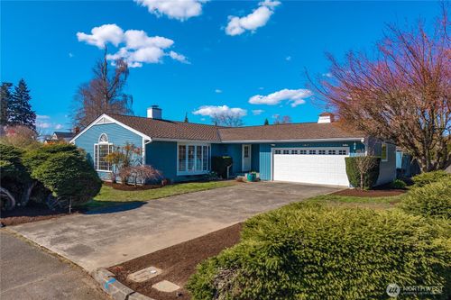 1825 Rainier Court, Sumner, WA, 98390 | Card Image