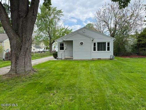 123 Carr Ave, Bowling Green, OH, 43402-3810 | Card Image