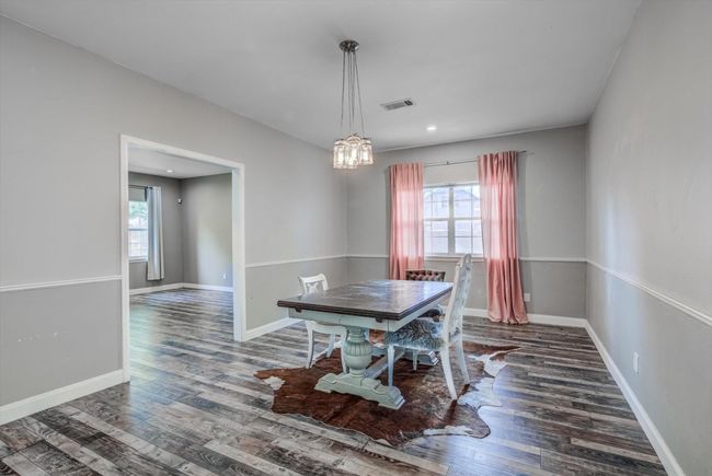 formal dining off of kitchen | Image 15
