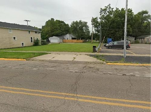 118 S Main St, Lawton, MI, 49065 | Card Image