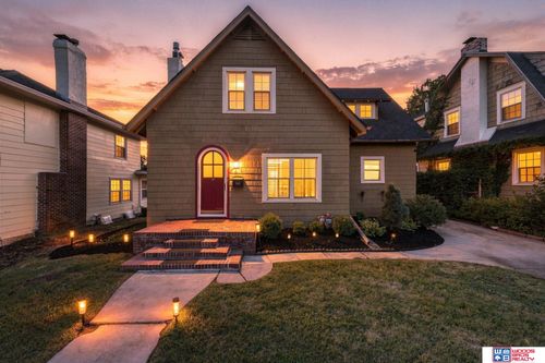3019 Plymouth Ave, Lincoln, NE, 68502-4128 | Card Image