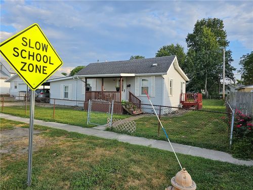 1007 W Edgar Ave, Effingham, IL, 62401-1936 | Card Image
