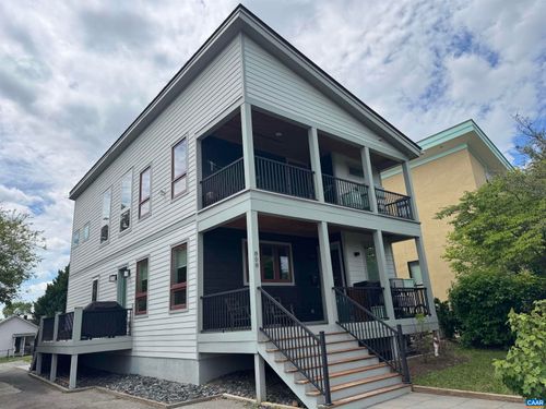 808 Elliott Ave, CHARLOTTESVILLE, VA, 22902-6136 | Card Image