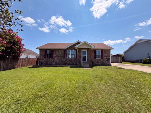 1046 Mile High Dr, Clarksville, TN, 37042-6763 | Card Image