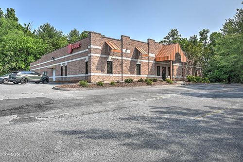 10384 Wallace Alley St, Kingsport, TN, 37663-3935 | Card Image