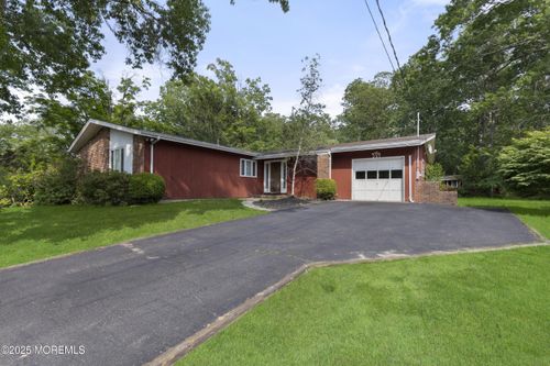 257 White Rd, Jackson, NJ, 08527-5015 | Card Image