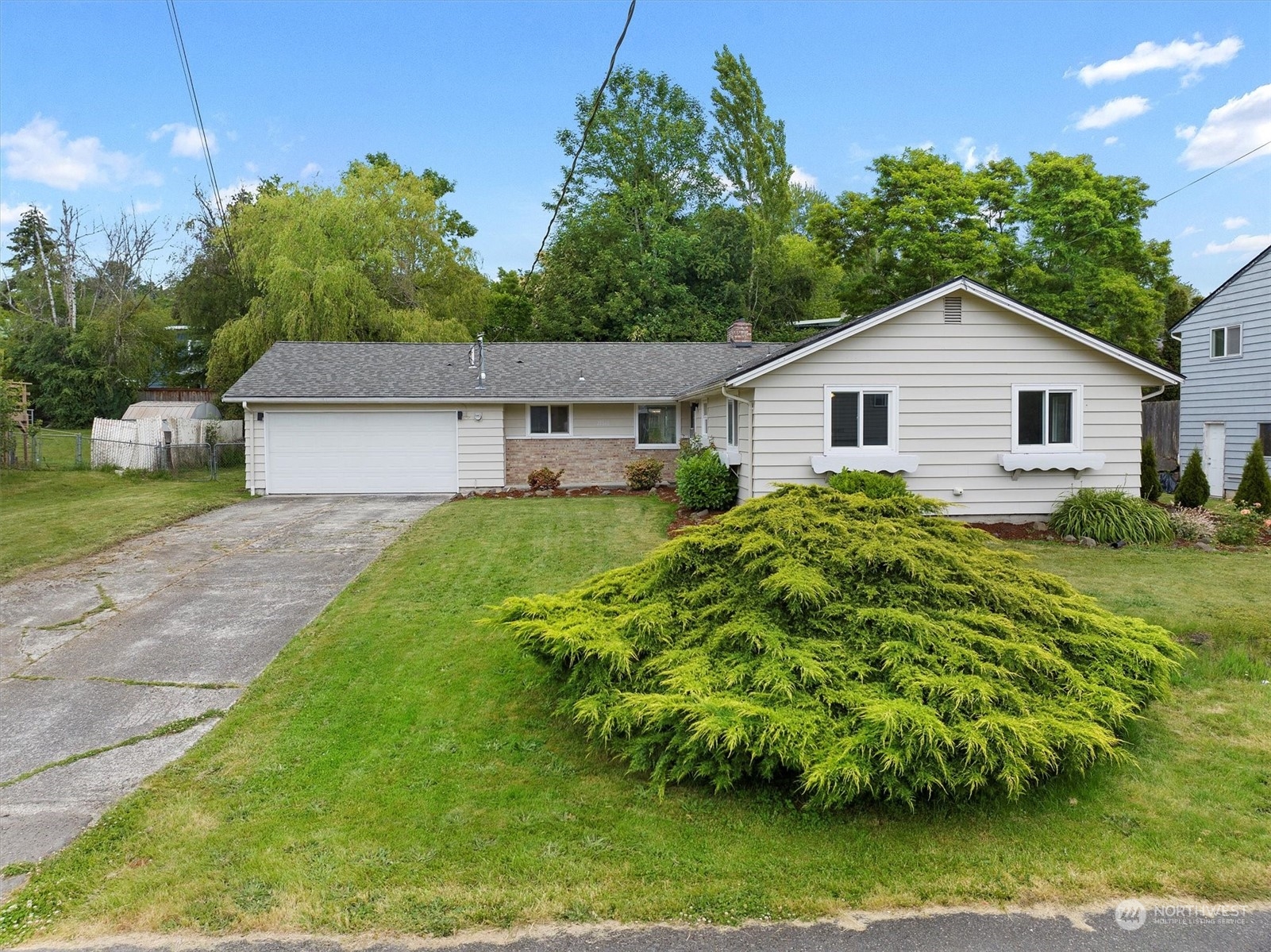 13th Ave, Des Moines, WA 98198
