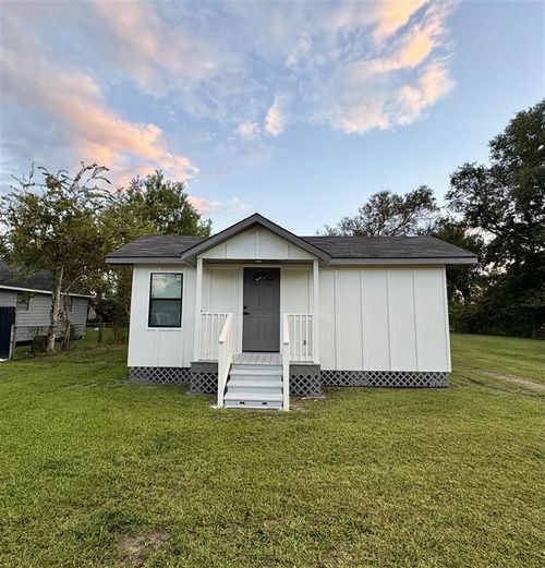 814 18th St, Lake Charles, LA, 70601-8650 | Card Image