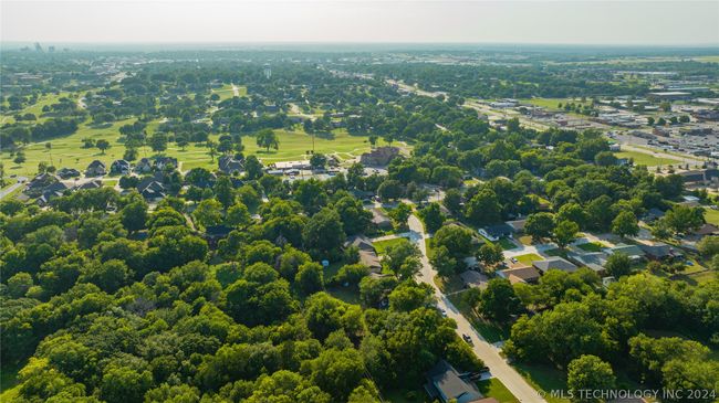 2009 E Foster Dr, Home with 0 bedrooms, 0 bathrooms and null parking in Ada OK | Image 5