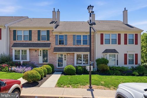 1264 Maple Glen Cir, POTTSTOWN, PA, 19464-3262 | Card Image
