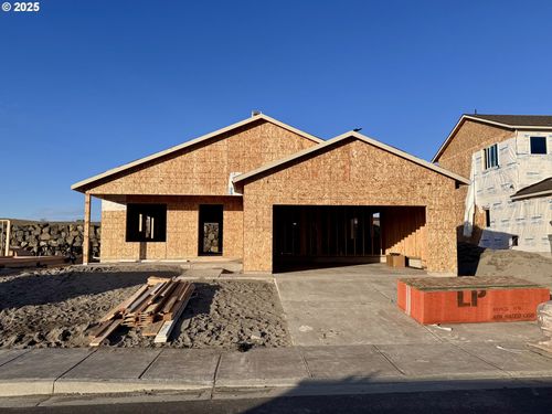 873 Ne Laurel Springs Dr, Hermiston, OR, 97838 | Card Image