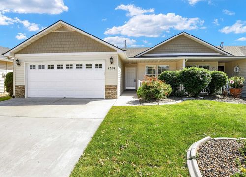 1307 E Willowbrook, Meridian, ID, 83642 | Card Image