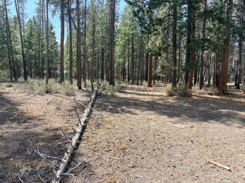 1548 Cheryl Drive, La Pine, OR, 97739 | Card Image