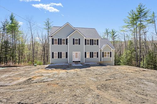 112 W Meadow Rd, Townsend, MA, 01474-1012 | Card Image