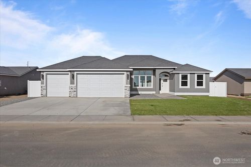 700 N St Ne, Quincy, WA, 98848-4000 | Card Image