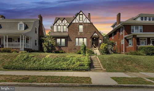 1517 Wayne Ave, YORK, PA, 17403-1241 | Card Image