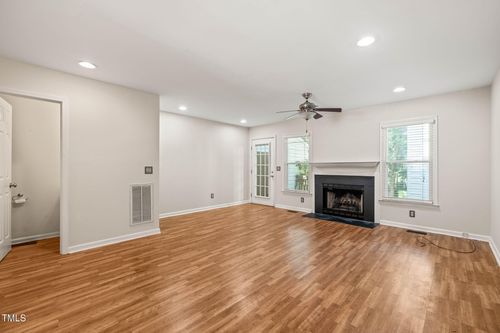 6051 Epping Forest Dr, Raleigh, NC, 27613-4075 | Card Image