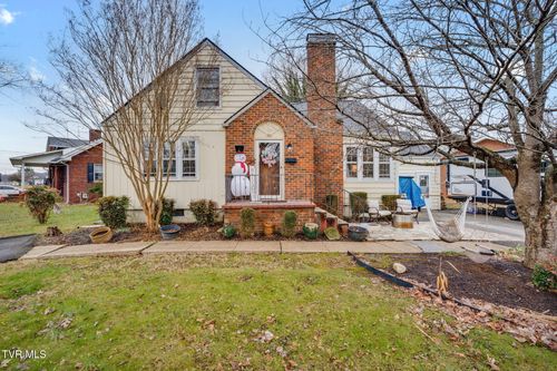 235 W F St, Elizabethton, TN, 37643-3109 | Card Image