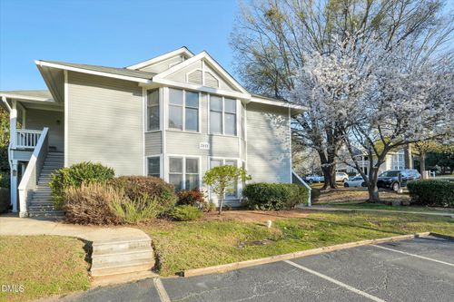 apt-202-2811 Edridge Ct, Raleigh, NC, 27612-8025 | Card Image