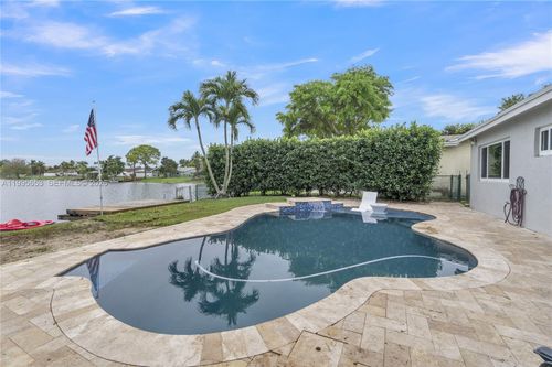 2426 Nw 108th Ter, Sunrise, FL, 33322-2561 | Card Image