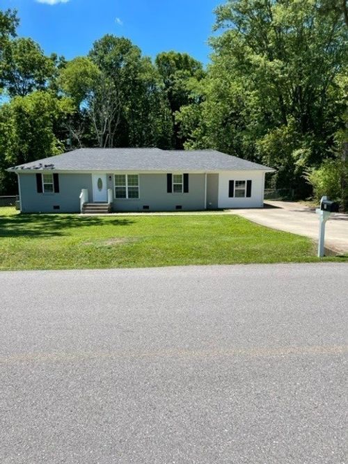 30 W Bel Air Blvd, Clarksville, TN, 37042-4007 | Card Image