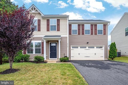 9117 Freemans Ford Rd, Remington, VA, 22734-2195 | Card Image
