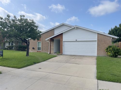 2406 Via Barcelona, Carrollton, TX, 75006-4504 | Card Image