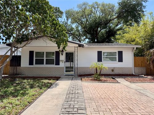166 Sw Lincoln Cir N, SAINT PETERSBURG, FL, 33703-1352 | Card Image