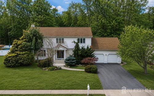 5 Washington Ave, Morganville, NJ, 07751-1020 | Card Image