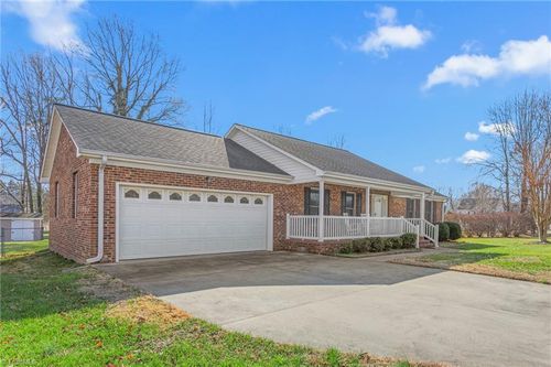 1116 Old Glencoe Road W, Burlington, NC, 27217 | Card Image