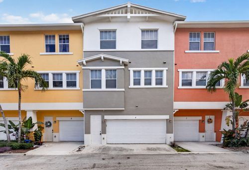4-430 Amador Lane, West Palm Beach, FL, 33401 | Card Image