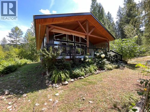 5940 Cedar Creek Rd, Winlaw, BC, V0G2J0 | Card Image