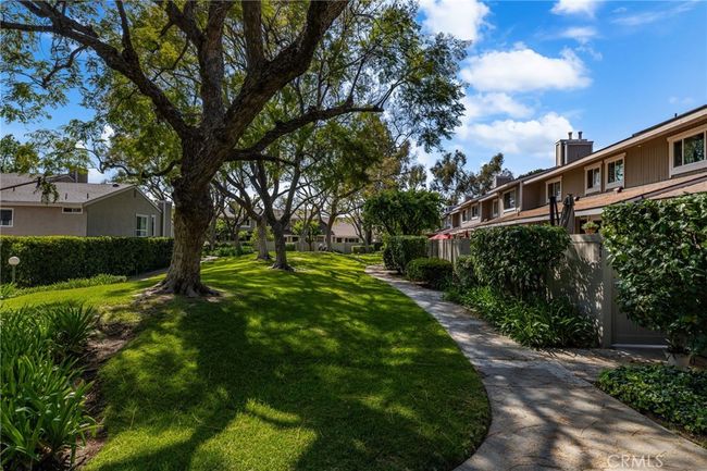 UNIT-14 - 3110 E Palm Dr, Townhouse with 3 bedrooms, 3 bathrooms and 2 parking in Fullerton CA | Image 6