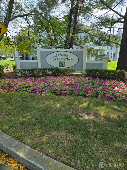 127 Wellington Ct, Manalapan, NJ, 07726-3217 | Card Image