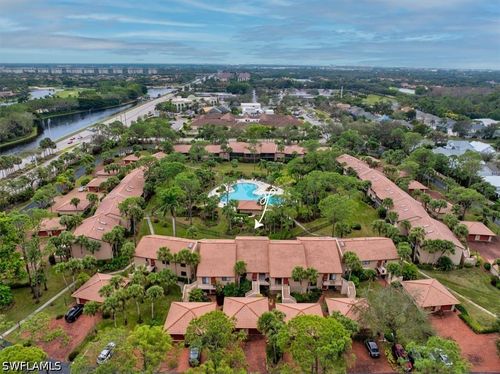 6-3219 Horse Carriage Way, NAPLES, FL, 34105-2843 | Card Image