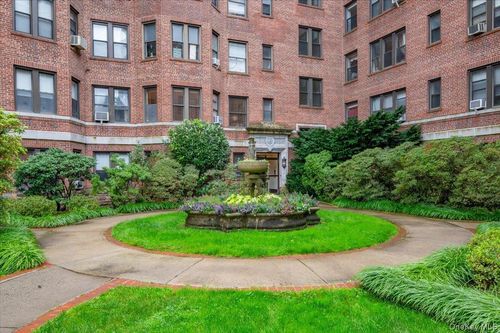 apt-2n-11 Alden Rd, Larchmont, NY, 10538-3254 | Card Image