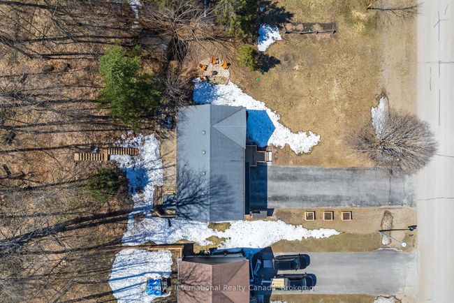 17 Sugarbush Rd, House other with 4 bedrooms, 2 bathrooms and 6 parking in Coldwater ON | Image 33