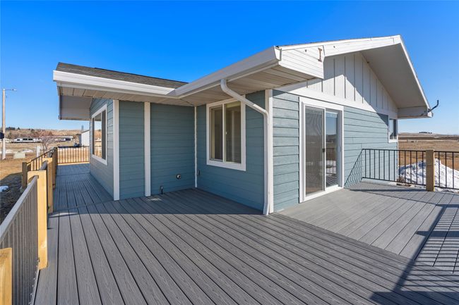 Stylish covered Deck, great for enjoying the outdoors. | Image 24