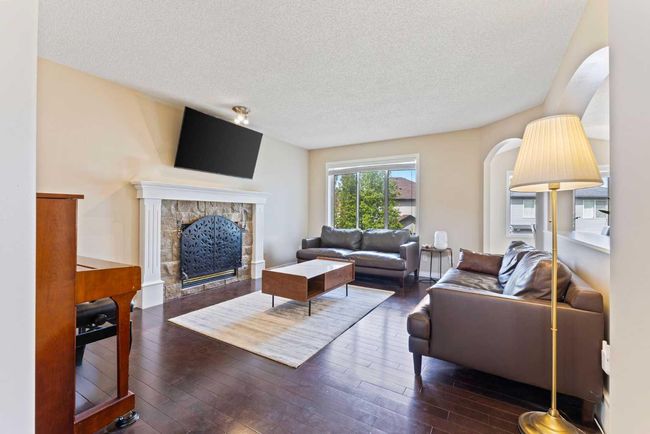 74 Weston Green Sw, House other with 4 bedrooms, 4 bathrooms and 4 parking in Calgary AB | Image 5