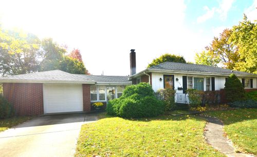 123 Clark St, Walkerton, IN, 46574-1303 | Card Image